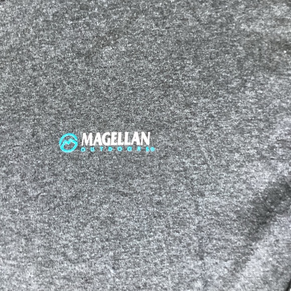 Gray Long-sleeve T-shirt - sz Large - Picture 2 of 6